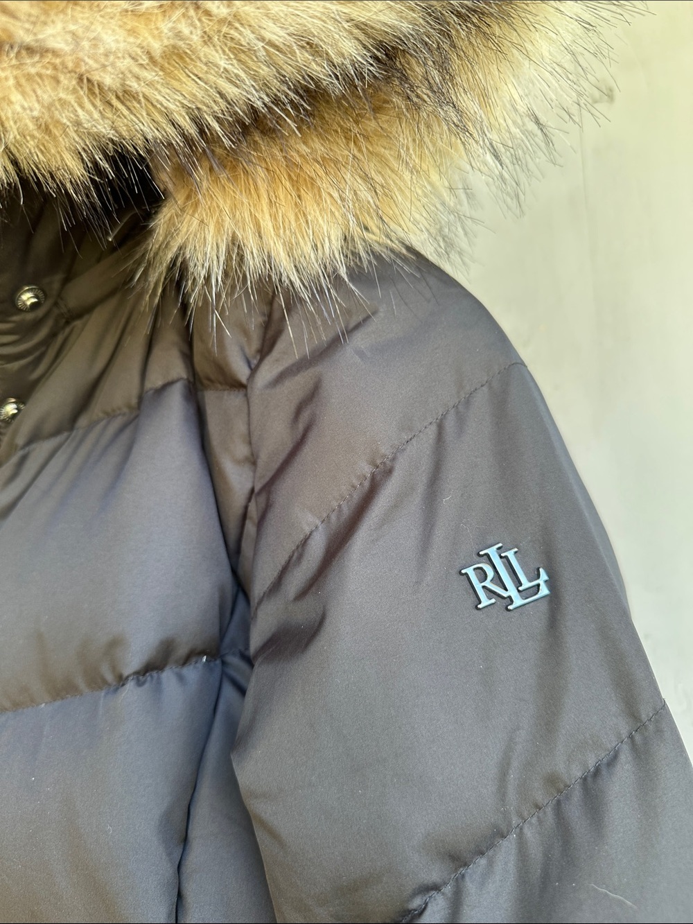 Ralph Lauren Women's Black Quilted Down Coat with Faux Fur Trim Hood - Picture 5 of 16